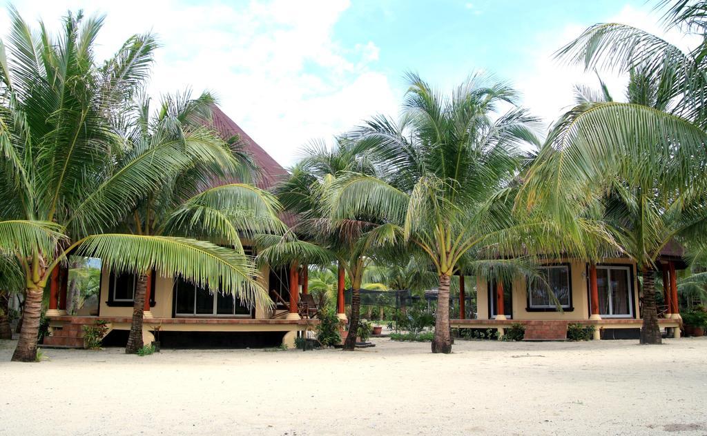 Le Palme Beach Resort Pandan Exterior foto